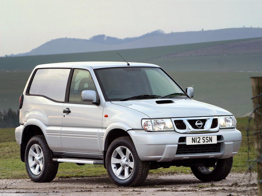  Nissan Terrano II Van 1999 года  (UK) (фото 11 из 13)